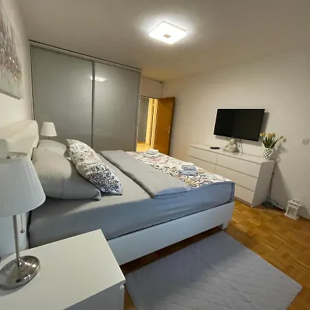 Dis Apartment Varazdin Exterior photo