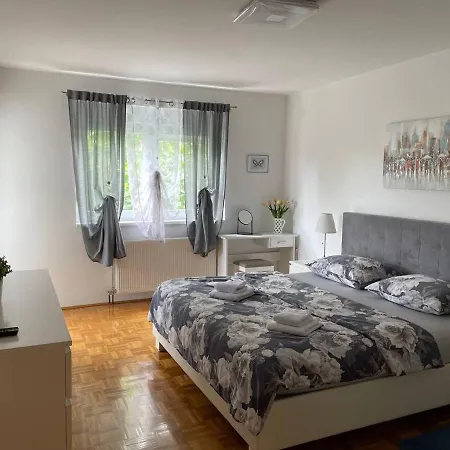Dis Apartment Varazdin Exterior photo