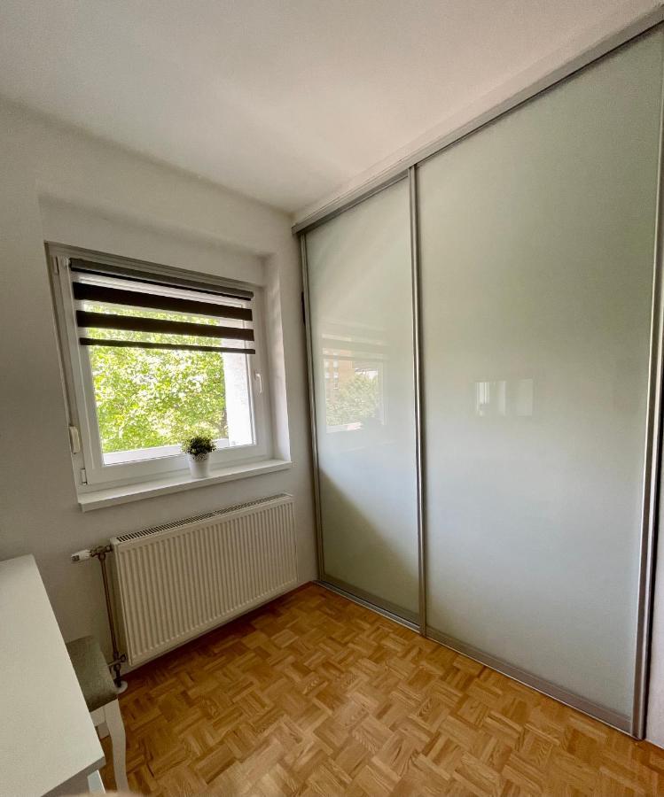 Dis Apartment